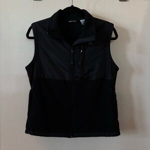 Snozu Black Vest